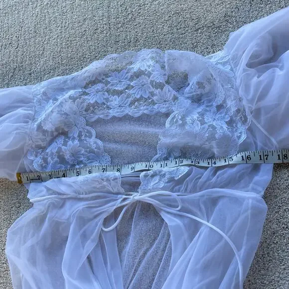 Vintage Val Mode Fairy Sheer Nylon Short flutter Sleeve Lace White Maxi Robe S-M - Picture 13 of 16